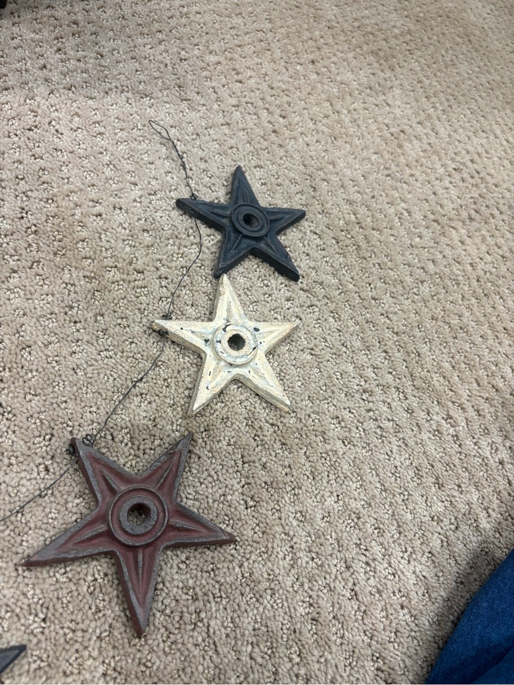 Rustic Star Garland and USA Shelf Sitters - Picture 11 of 12